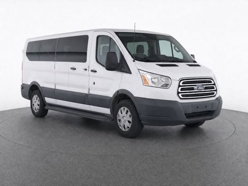 Used 2016 Ford Transit 350 XLT RWD image 3