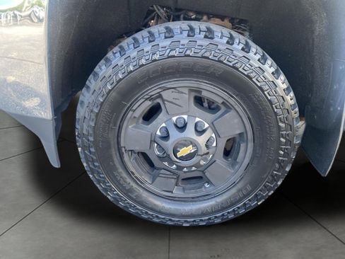 Used 2016 Chevrolet Silverado 2500 LT AWD/4WD image 5