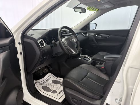 Used 2016 Nissan Rogue SL w/ SL Premium Package FWD image 7