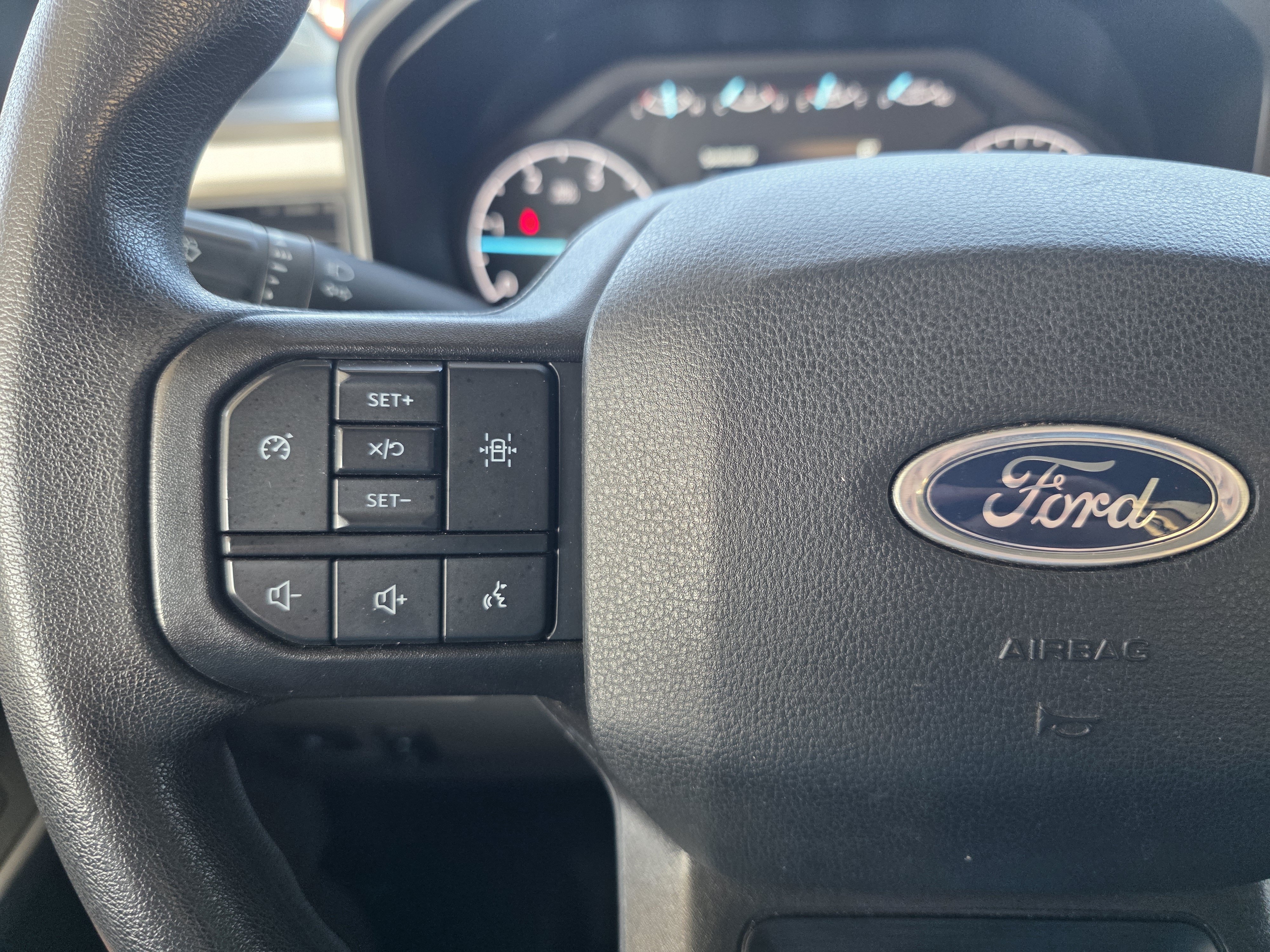 Used 2026 Ford F350 XLT w/ XLT Value Package AWD/4WD image 24