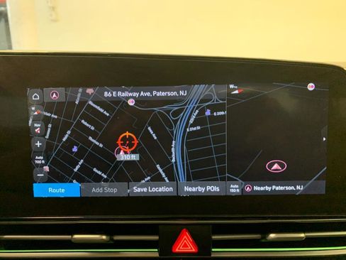 Used 2024 Hyundai Elantra SEL image 25