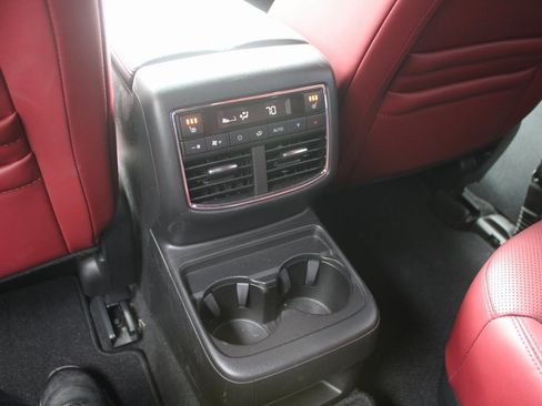 Used 2023 MAZDA CX-9 Carbon Edition image 23