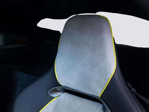 Used 2023 McLaren Artura image 28