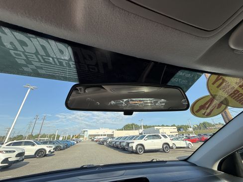 Used 2024 Kia Forte LXS FWD image 27