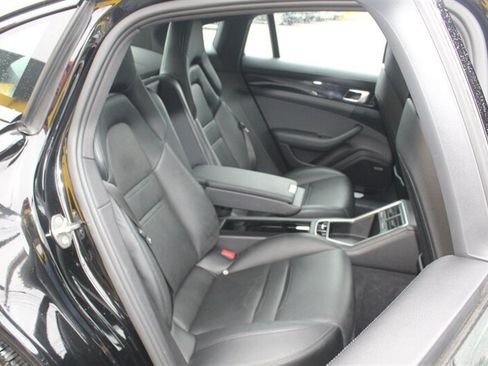 Used 2018 Porsche Panamera 4S AWD/4WD image 18