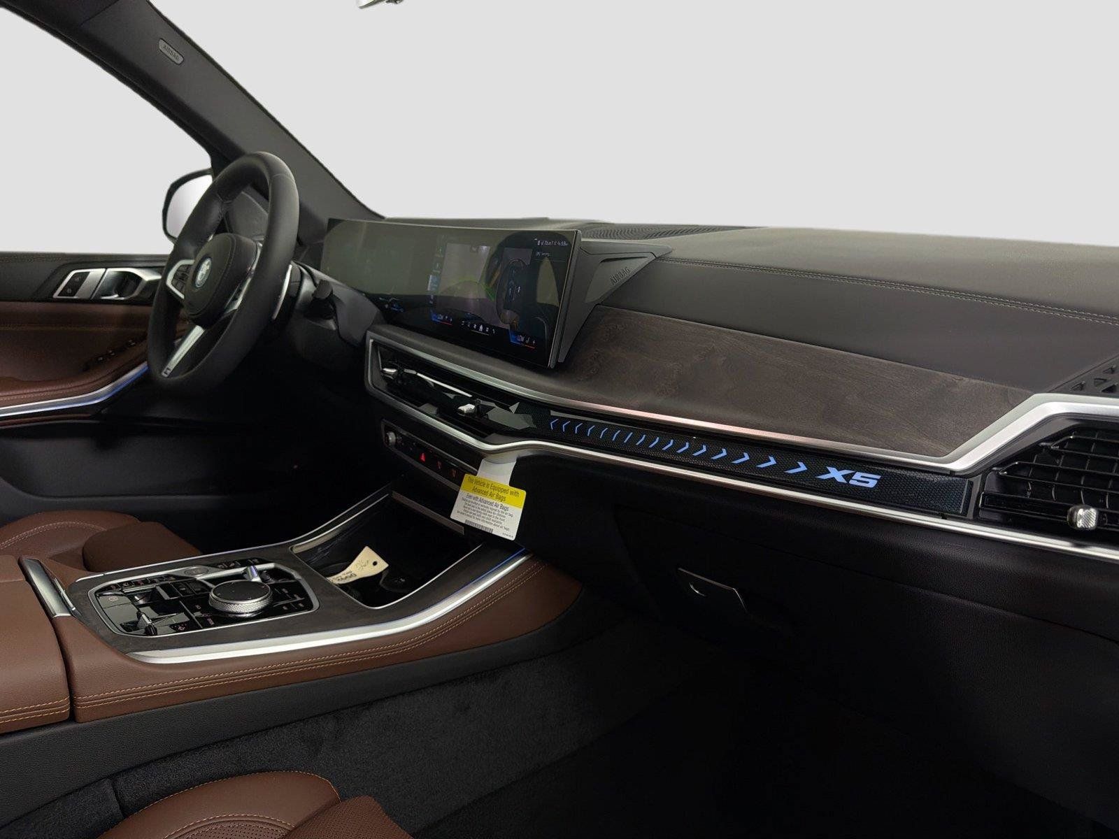 Used 2026 BMW X5 xDrive50e w/ M Sport Package AWD/4WD image 27