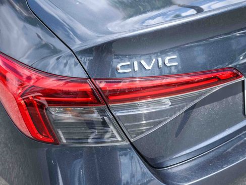 Used 2023 Honda Civic LX image 8