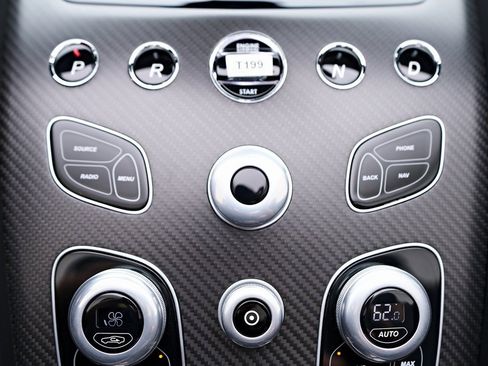 Used 2016 Aston Martin DB9 GT image 90