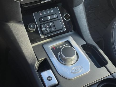 Used 2015 Land Rover LR4 HSE AWD/4WD image 37