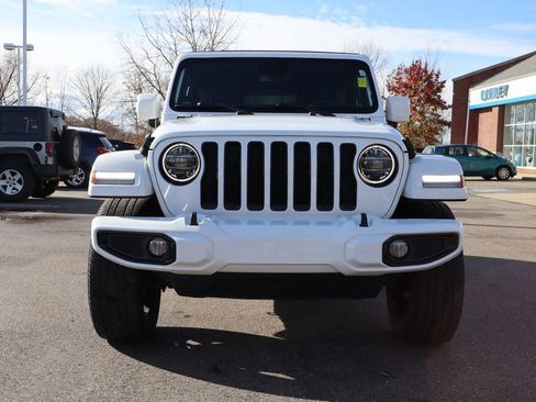 Used 2020 Jeep Wrangler Unlimited Sahara image 7
