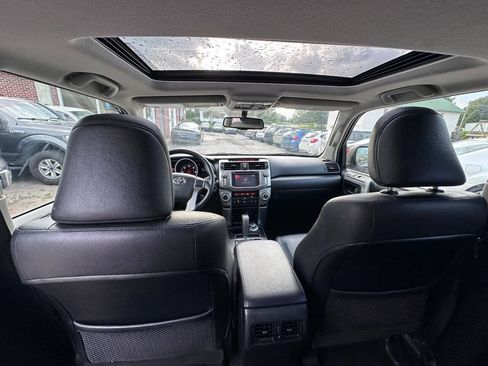 Used 2012 Toyota 4Runner Limited AWD/4WD image 12
