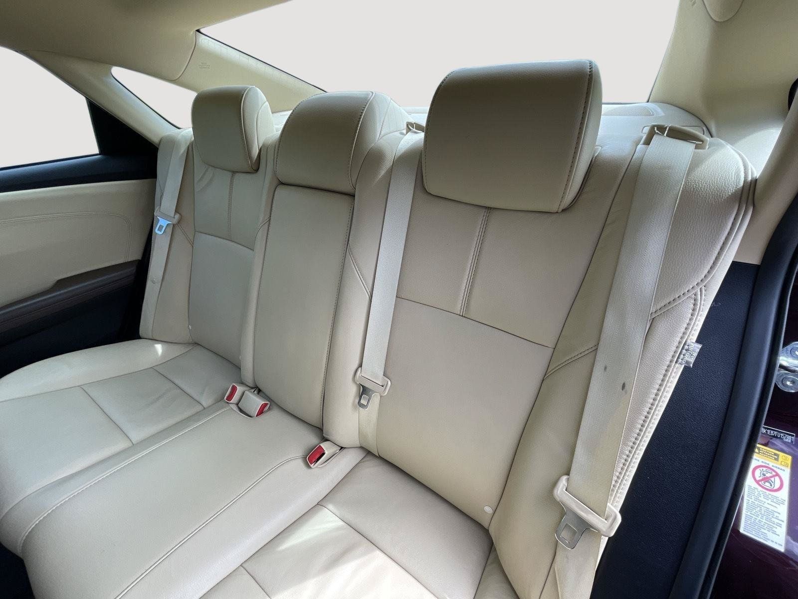 Used 2015 Toyota Avalon XLE Touring FWD image 5