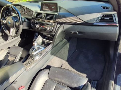 Used 2015 BMW M4 Convertible RWD image 20