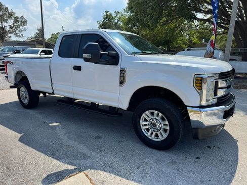 Used 2018 Ford F250 XL w/ STX Appearance Package image 3