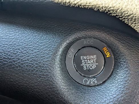 Used 2021 Jeep Cherokee Latitude Lux 80th Anniv w/ Quick Order Package 26U 80TH image 23