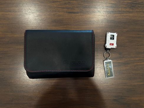 Used 2021 Toyota Tacoma TRD Off-Road w/ Technology Package image 24