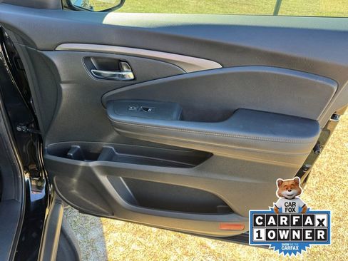 Used 2023 Honda Ridgeline Sport image 19