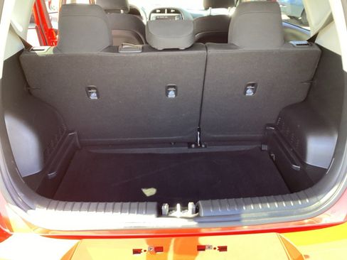 Used 2023 Kia Soul LX w/ LX Technology Package FWD image 19