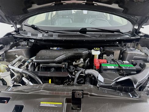 Used 2021 Nissan Rogue Sport SV w/ Technology Package image 28