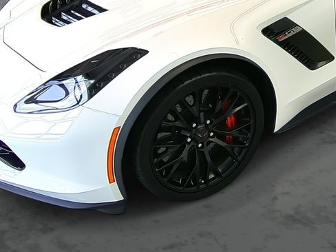 Used 2017 Chevrolet Corvette Z06 image 7