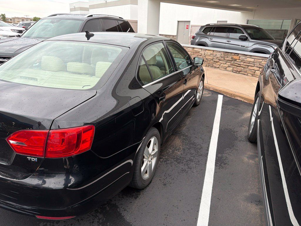 Used 2014 Volkswagen Jetta TDI FWD image 4