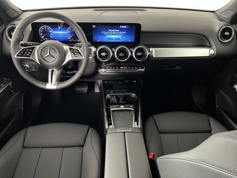 Used 2026 Mercedes-Benz GLB 250 4MATIC image 22