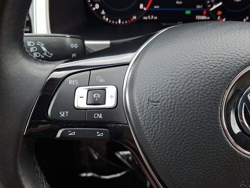 Used 2018 Volkswagen Atlas SEL Premium image 22