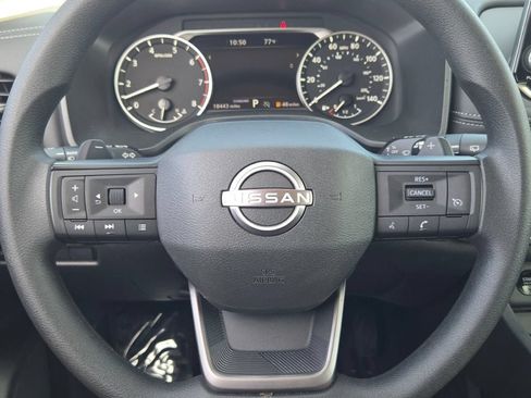 Used 2026 Nissan Rogue S FWD image 33