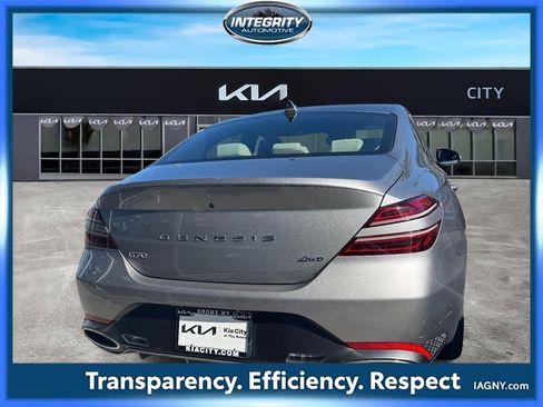 Used 2025 Genesis G70 2.5T image 5