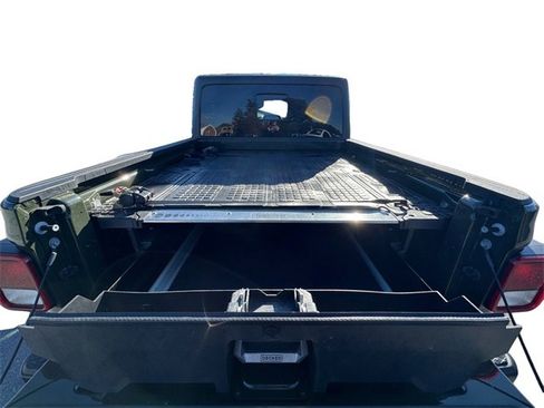 Used 2022 Jeep Gladiator Sport image 19