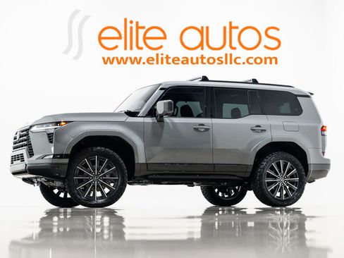 Used 2026 Lexus GX 550 w/ Accessory Package (2T) image 1