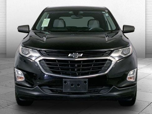 Used 2019 Chevrolet Equinox LS w/ LS Convenience Package AWD/4WD image 2