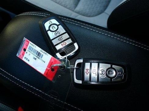 Used 2024 Ford Escape Active image 22