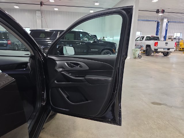 Used 2019 Chevrolet Traverse LT FWD image 33