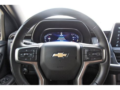 Used 2024 Chevrolet Suburban LT image 9