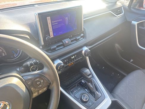 Used 2024 Toyota RAV4 XLE image 20