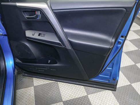 Used 2017 Toyota RAV4 XLE w/ Plus Extra Value Package image 19