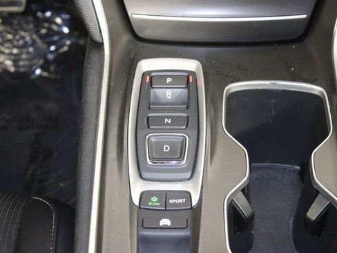 Used 2022 Honda Accord Sport image 37