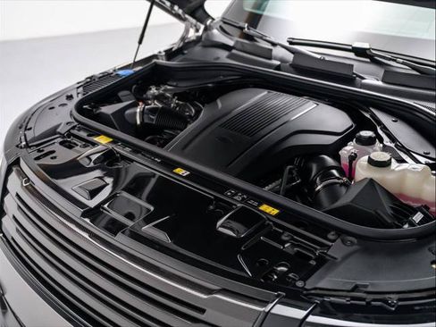 New 2026 Land Rover Range Rover Long Wheelbase Autobiography AWD/4WD image 12