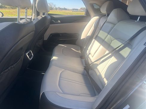 Used 2022 Kia K5 EX image 10