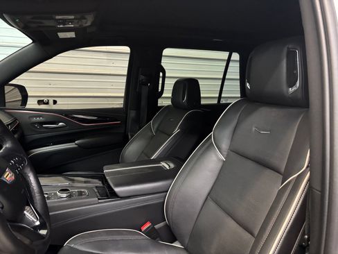 Used 2023 Cadillac Escalade Sport w/ LPO, ONYX Package AWD/4WD image 13