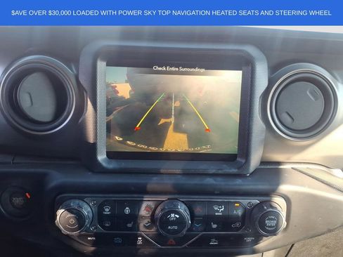 Used 2023 Jeep Wrangler Unlimited w/ Sun & Screen Package image 25