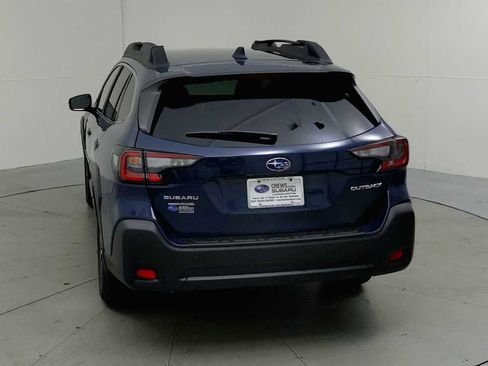 New 2025 Subaru Outback Premium image 8