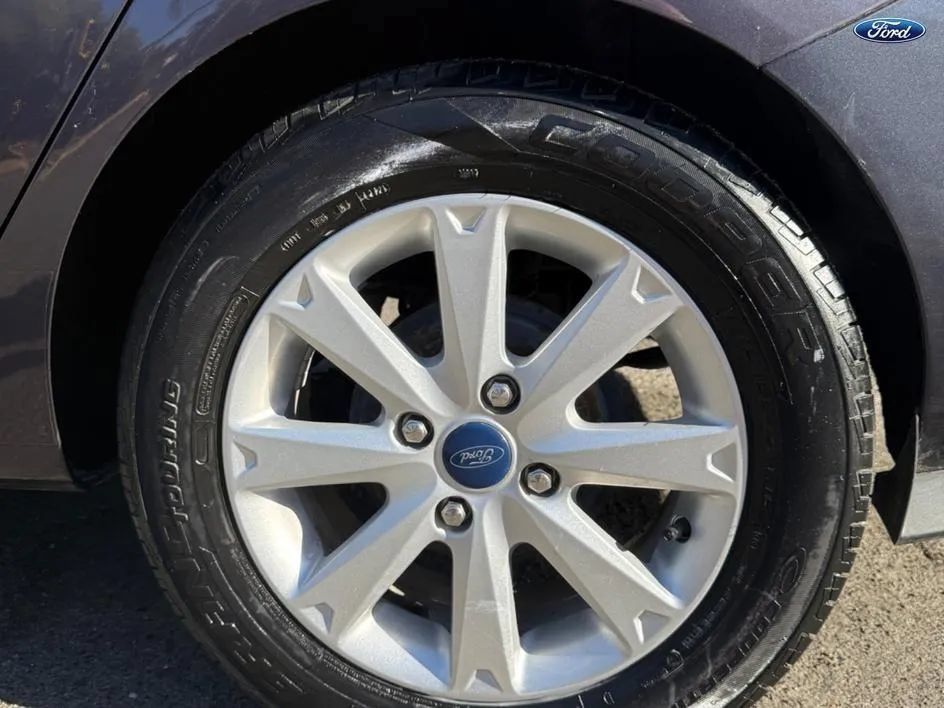 Used 2012 Ford Fiesta SE FWD image 31