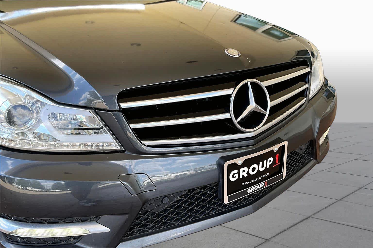 Used 2014 Mercedes-Benz C 250 Sedan image 27