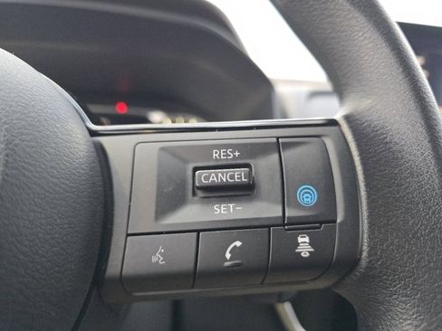 Certified 2023 Nissan Rogue SV image 8