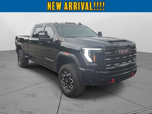 Used 2025 GMC Sierra 2500 AT4X AWD/4WD image 7