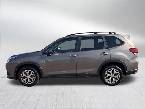 Certified 2022 Subaru Forester Premium w/ Popular Package #2 AWD/4WD image 4