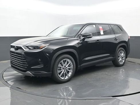 New 2026 Toyota Grand Highlander AWD image 24