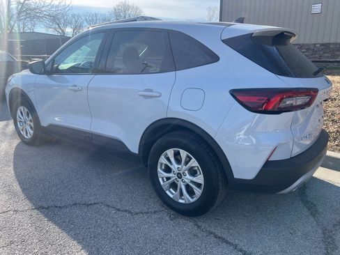 Used 2025 Ford Escape Active image 7